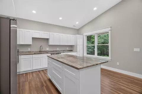 Kitchen - 9620 Rexford, Jackson, MI 49201 photo 1 of 4