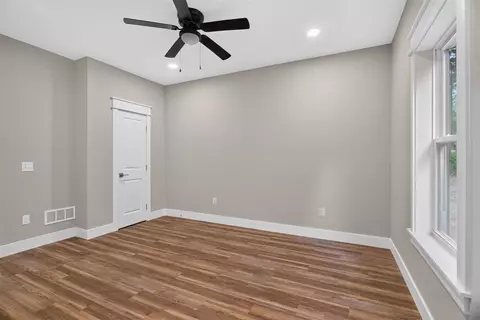 Bedroom - 9620 Rexford, Jackson, MI 49201 photo 9 of 10