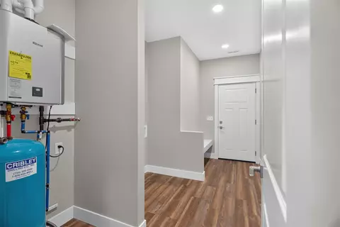 Entry Way - 9620 Rexford, Jackson, MI 49201 photo 4 of 8