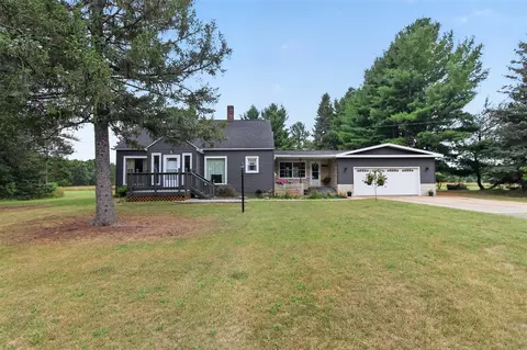 5513 Caberfae, Manistee, MI 49660
