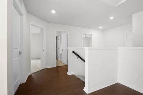 Entry Way - 2703 Maize Lp, Saline, MI 48176 photo 3 of 7