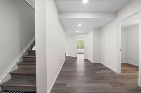 Entry Way - 2703 Maize Lp, Saline, MI 48176 photo 6 of 7