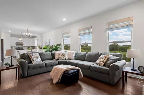 Living - 2703 Maize Lp, Saline, MI 48176 photo 1 of 8