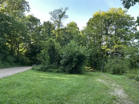 5300 Lammers, Hastings, MI 49058