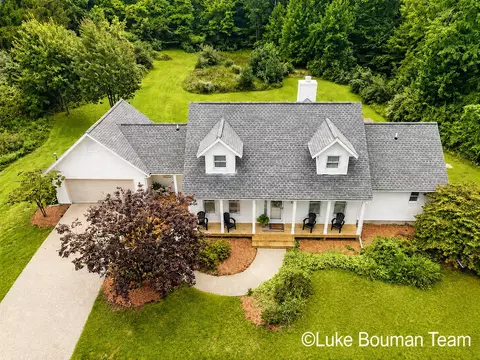 6352 143rd, Holland, MI 49423