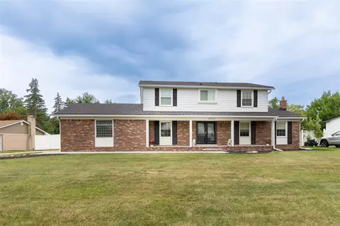 25569 Kilreigh, Farmington Hills, MI 48336
