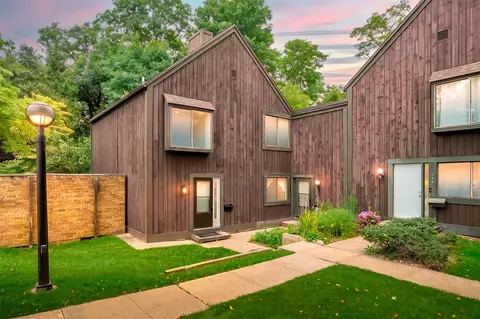 238 Falkirk, Kalamazoo, MI 49006
