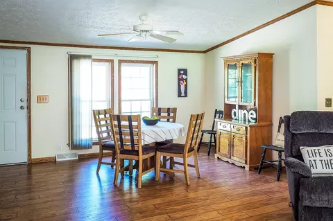 Dining - 84 Thelen, Gobles, MI 49055 photo 4 of 8