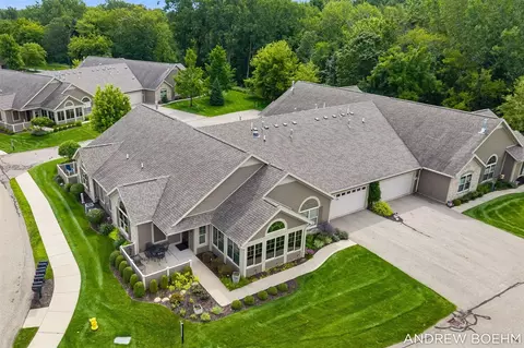 1220 Waterwalk, Holland, MI 49423