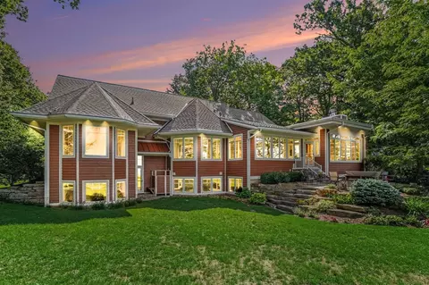 6935 Blue Water, Fennville, MI 49408