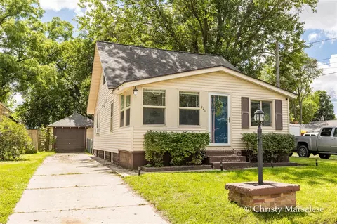 120 34th, Wyoming, MI 49548