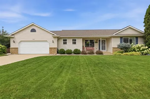 2913 Belle Mdw, Byron Center, MI 49315