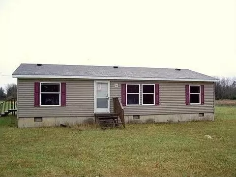 20071 Northrup, Howard City, MI 49329