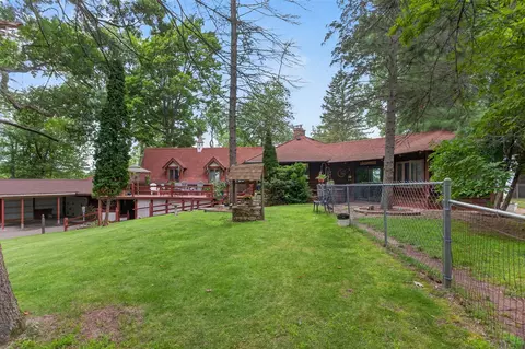 Exterior - 1916 Ackerson Lk, Jackson, MI 49201 photo 4 of 27