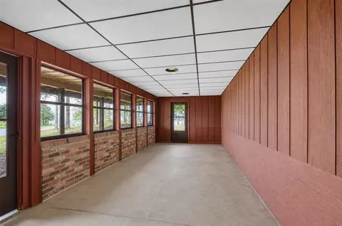 Exterior - 1916 Ackerson Lk, Jackson, MI 49201 photo 10 of 27