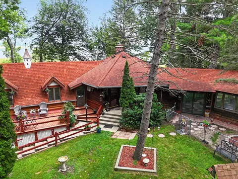 Exterior - 1916 Ackerson Lk, Jackson, MI 49201 photo 3 of 27