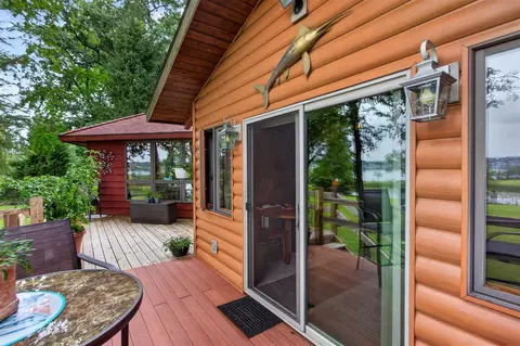 Exterior - 1916 Ackerson Lk, Jackson, MI 49201 photo 12 of 27