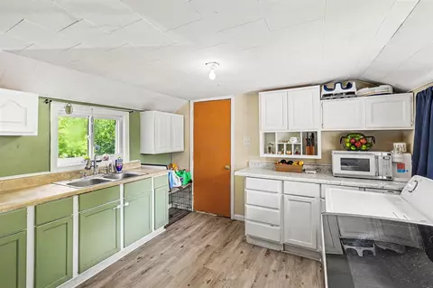 Other - 2347 Lansing, Jackson, MI 49202 photo 5 of 7