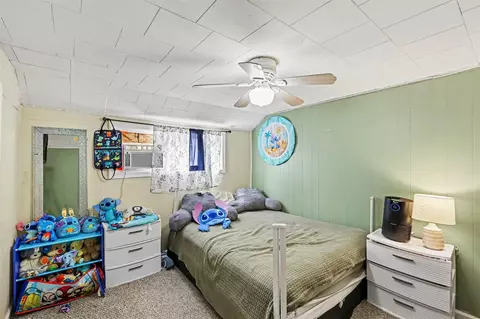 Bedroom - 2347 Lansing, Jackson, MI 49202 photo 1 of 2