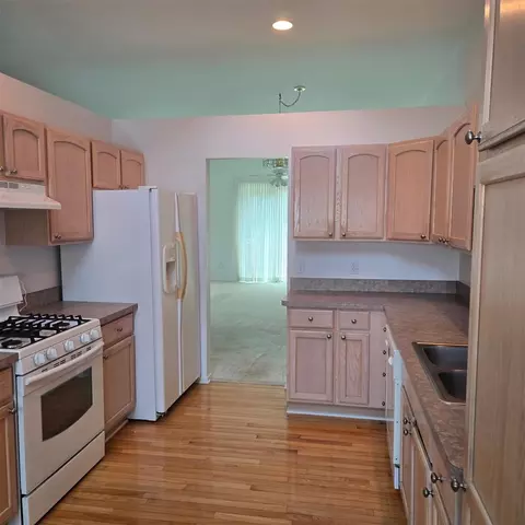 Kitchen - 3497 Huron Vw, Dexter, MI 48130 photo 2 of 2