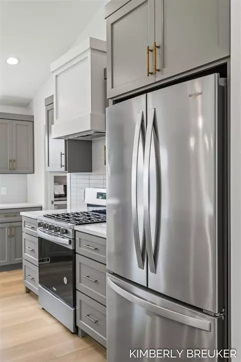 Kitchen - 11802 Everett, Allendale, MI 49401 photo 5 of 11