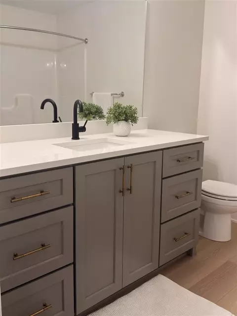 Bath - 11802 Everett, Allendale, MI 49401 photo 5 of 11
