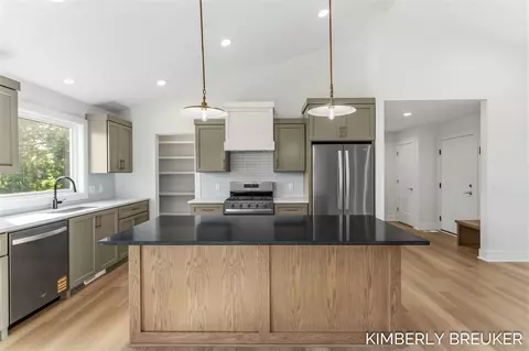 Kitchen - 11802 Everett, Allendale, MI 49401 photo 7 of 11