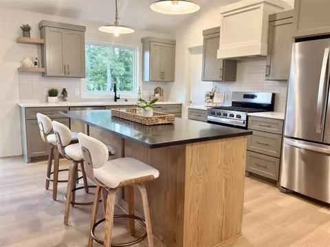 Kitchen - 11802 Everett, Allendale, MI 49401 photo 2 of 11