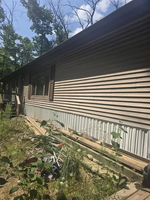 2421 N Gordon, White Cloud, MI 49349 photo 3