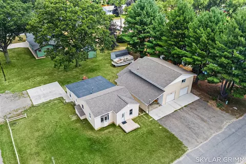 56905694 Olsen, Muskegon, MI 49442