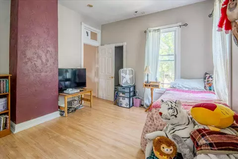 Bedroom - 607 Pine, Manistee, MI 49660 photo 7 of 9