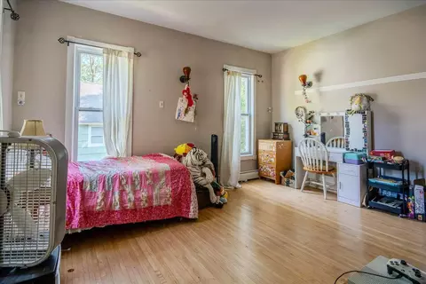 Bedroom - 607 Pine, Manistee, MI 49660 photo 6 of 9