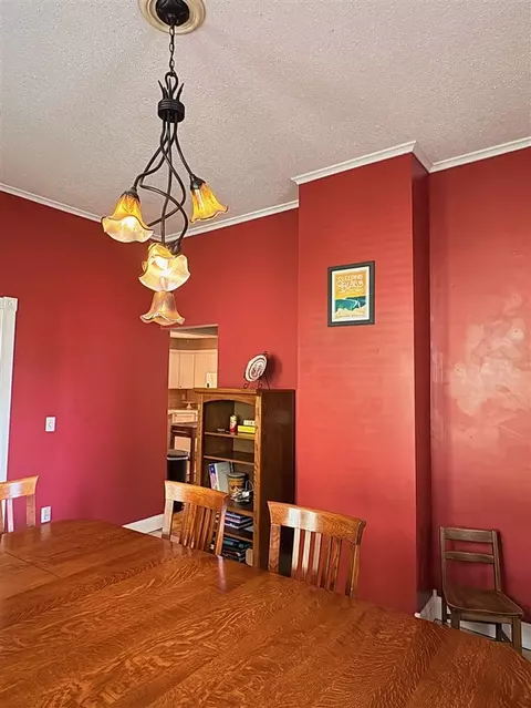 Dining - 607 Pine, Manistee, MI 49660 photo 4 of 5