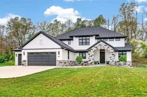 4010 Hollow Wood, Portage, MI 49024