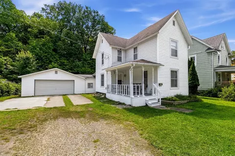 406 N Main, Allegan, MI 49010