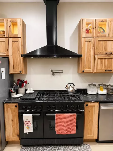 Kitchen - 29733 94th, Marcellus, MI 49067 photo 2 of 4