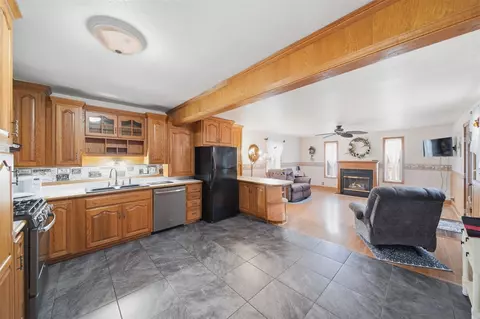 Kitchen - 1304 Joseph, Jackson, MI 49202 photo 3 of 6