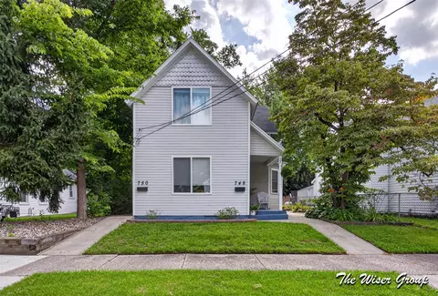 748 N Grand, Rapids, MI 49503