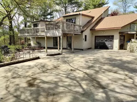 11457 Montcalm, Greenville, MI 48838