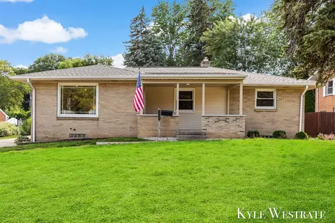 1752 Lake Michigan, Grand Rapids, MI 49504
