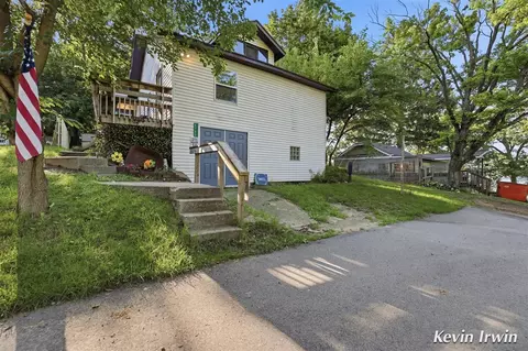6780 Tulare, Rockford, MI 49341