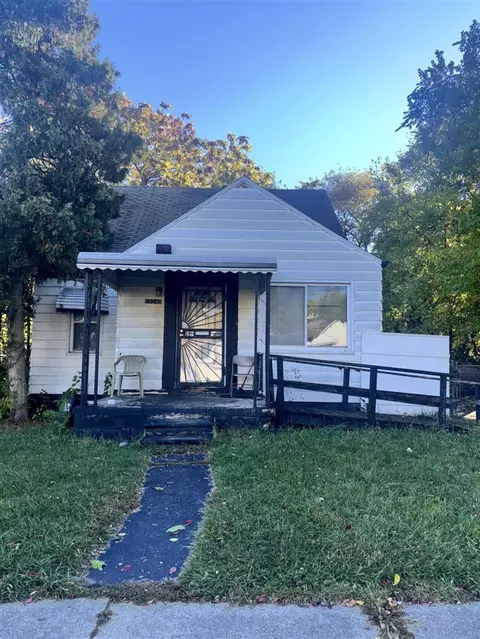 19240 Hull, Highland Park, MI 48203