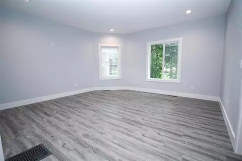 Living - 822 N Main, Three Rivers, MI 49093 photo 3 of 4