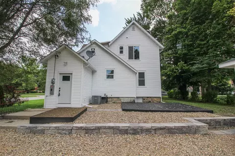 Exterior - 822 N Main, Three Rivers, MI 49093 photo 3 of 12
