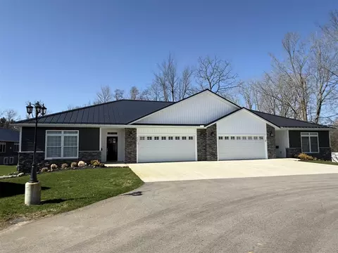 238 Glei, Hillsdale, MI 49242