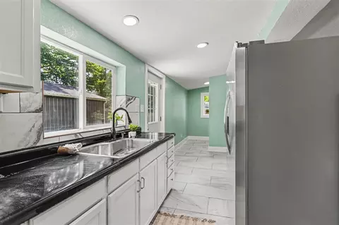 Kitchen - 224 Washington, Bronson, MI 49028 photo 2 of 2