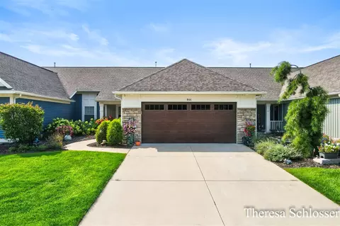 944 Bellview Mdw #28, Byron Center, MI 49315