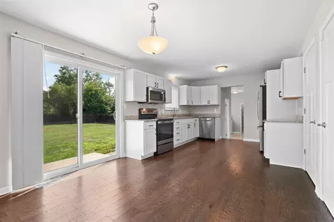 Kitchen - 705 W Bemis, Saline, MI 48176 photo 3 of 4