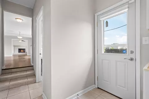Entry Way - 705 W Bemis, Saline, MI 48176 photo 4 of 7