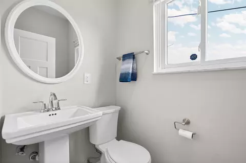Bath - 705 W Bemis, Saline, MI 48176 photo 1 of 3